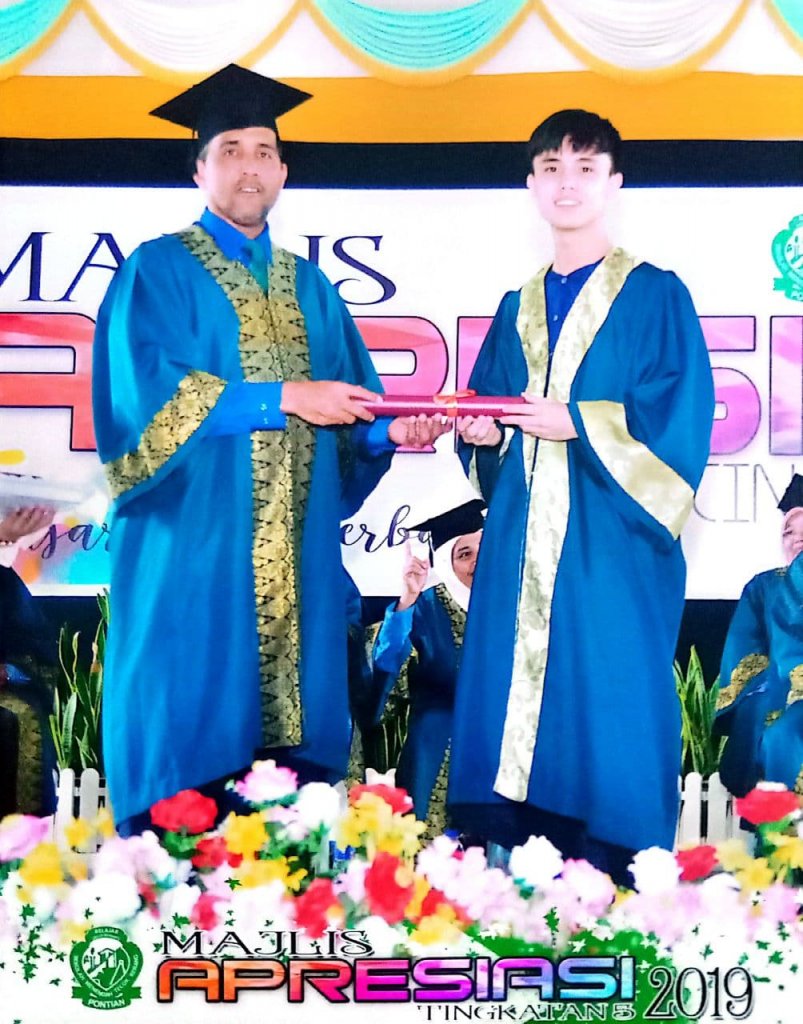 graduate photo.jpg