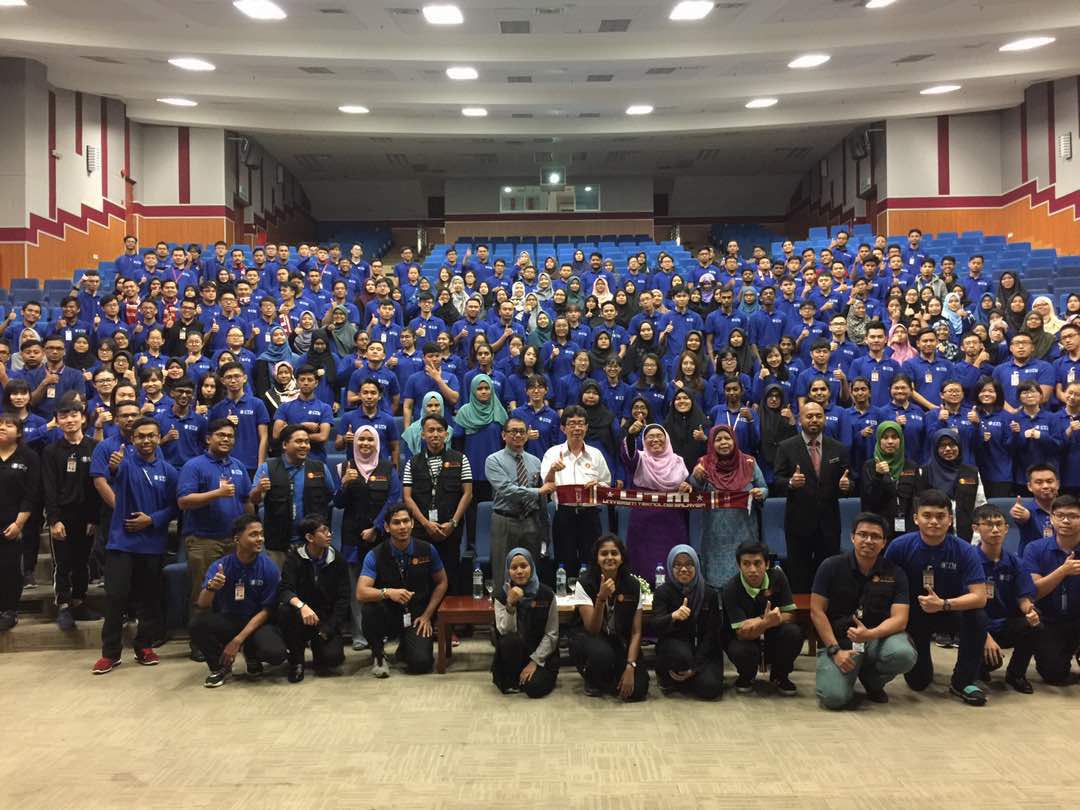 the last day of orientation(Azman Hashim Hall)