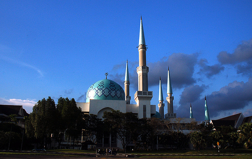 2054297257-masjid-sultan-ismail-utm-skudai-johor.jpg