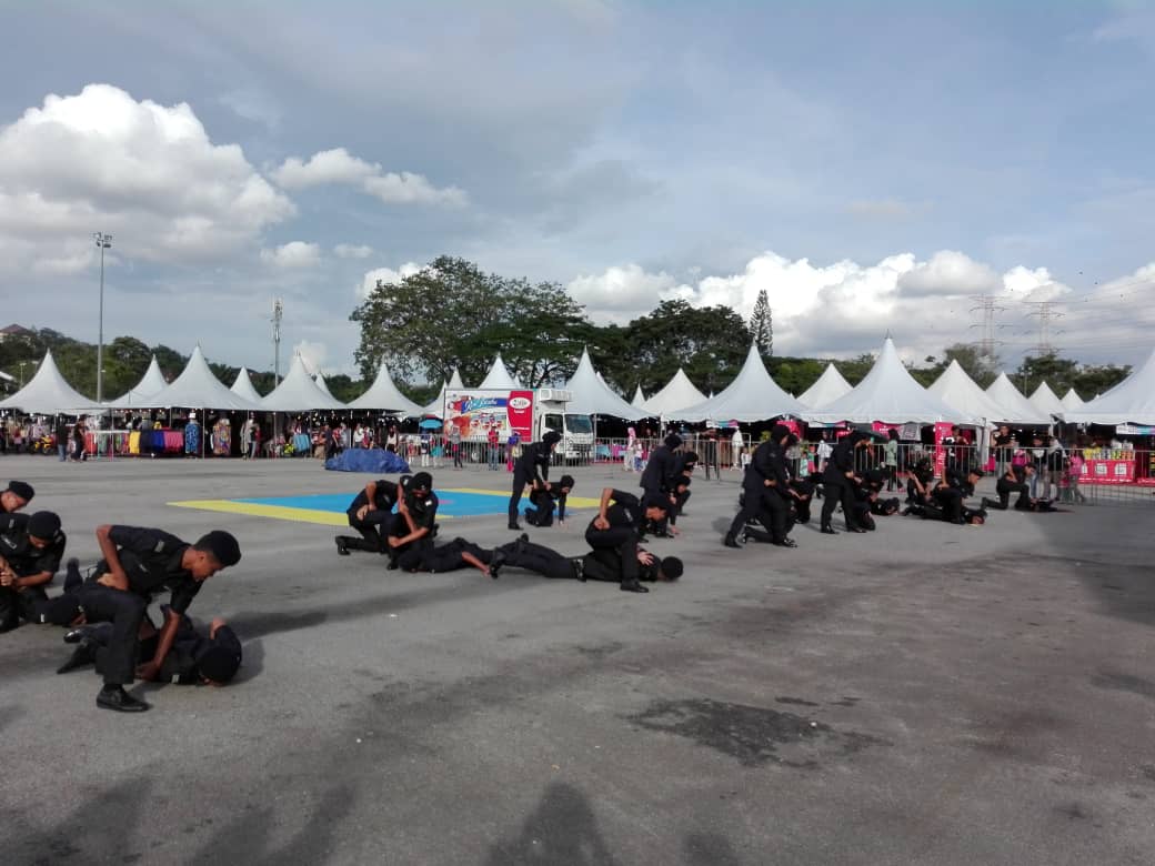 WhatsApp Image 2018-12-16 at 09.58.01(1).jpeg