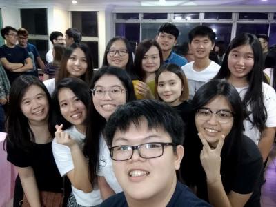 Third year and fourth year marketing students!