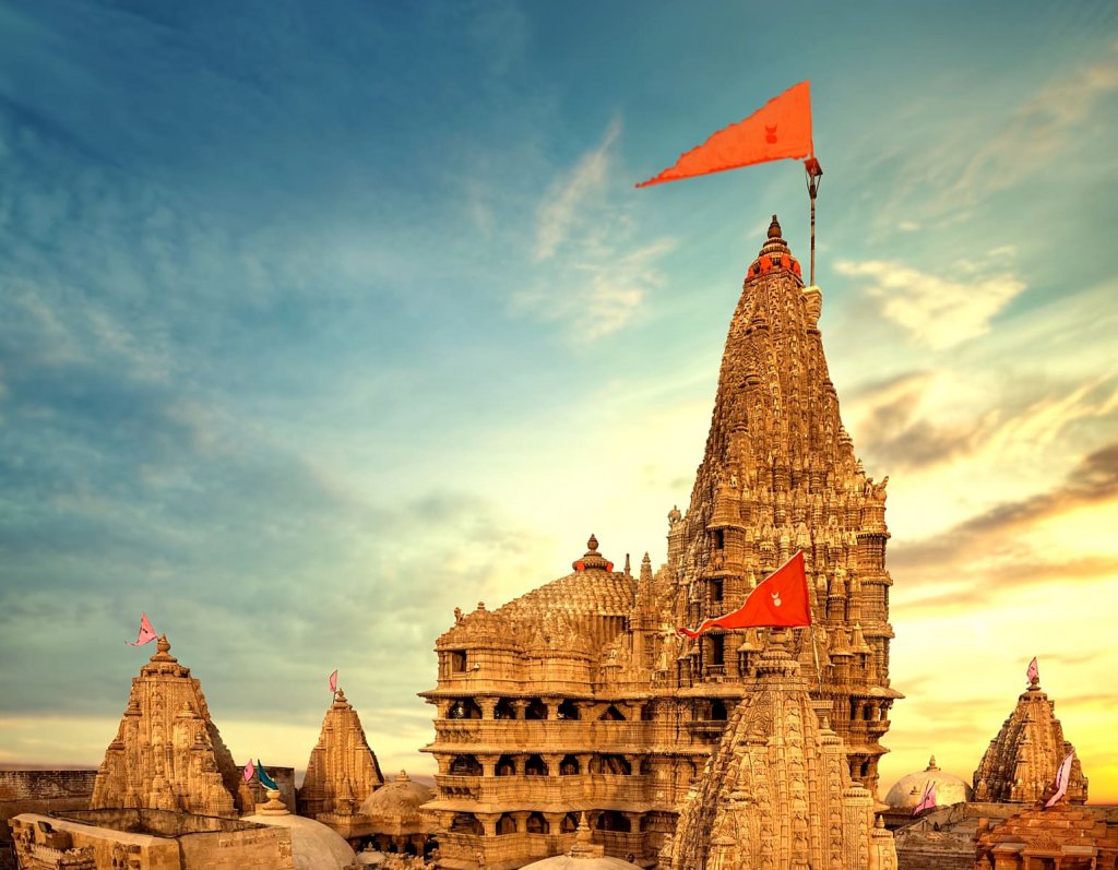 dwarka-dwarkadeesh-temple-148826502858-orijgp.jpg