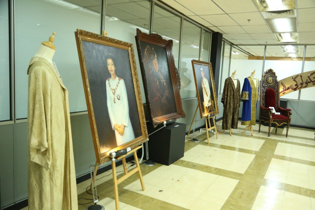 Photo4.jpg