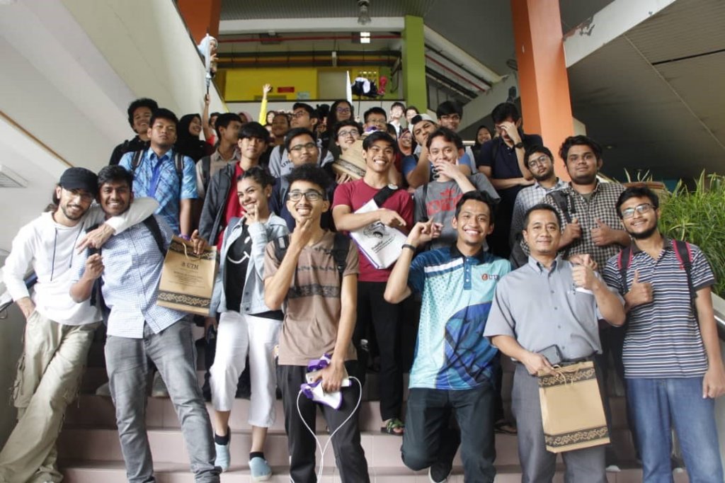 group photo.jpg