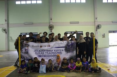 SERVICE LEARNING COCU WOOD CRAFT