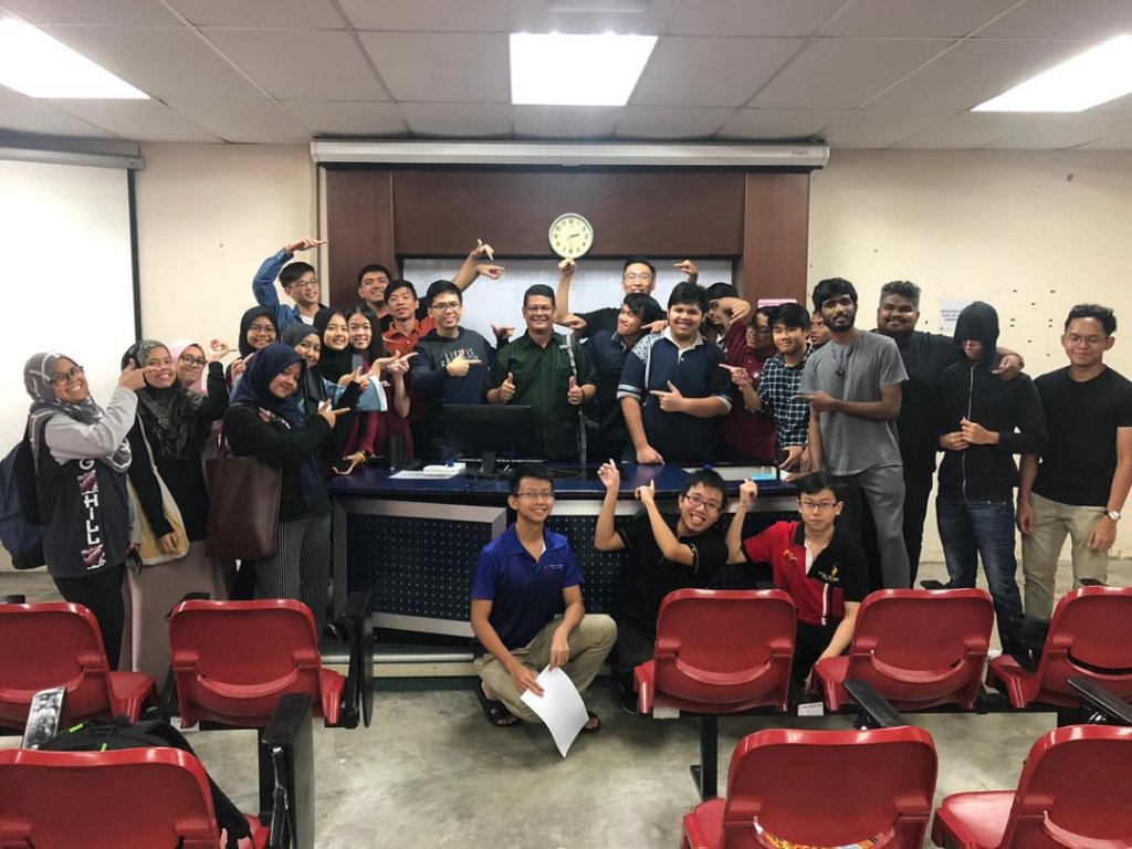 WhatsApp Image 2019-12-18 at 14.54.28.jpeg