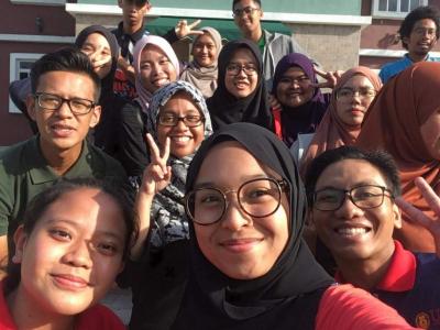 First time joining MMM to help new student. It was so lit and a lot of fun. We manage to overcome all the hurdle and make the event going smooth.