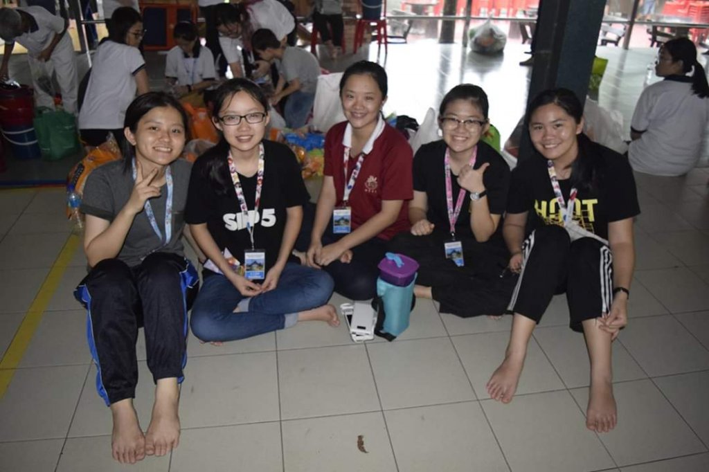 My friends and I (This is the time for us to rest.)