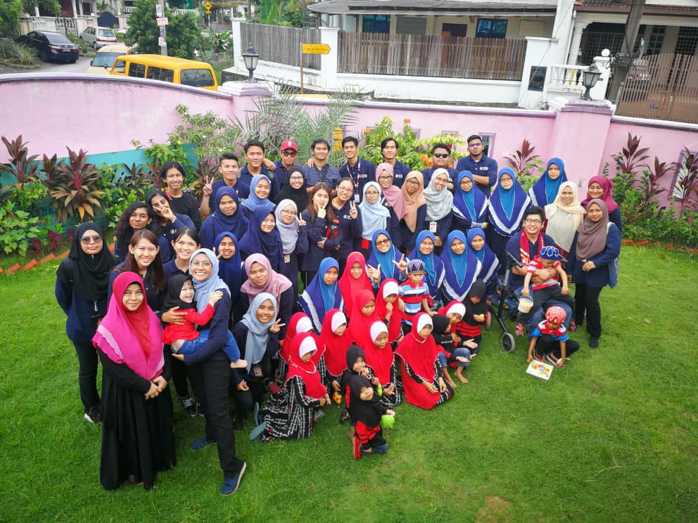 rumah anak yatim.jpg