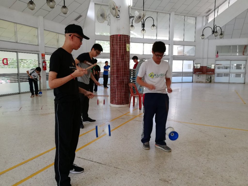 Diabolo2.jpeg