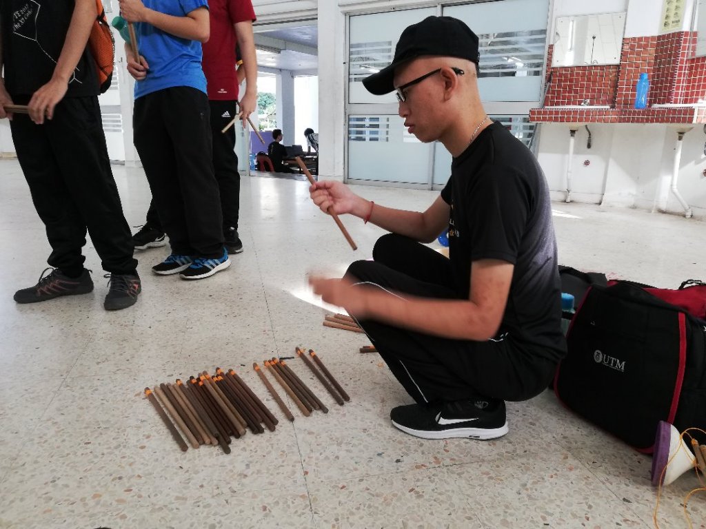 Diabolo1.jpeg